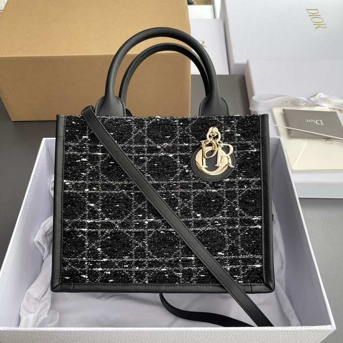 Dior Tote bag with elegant design Black 01A 9