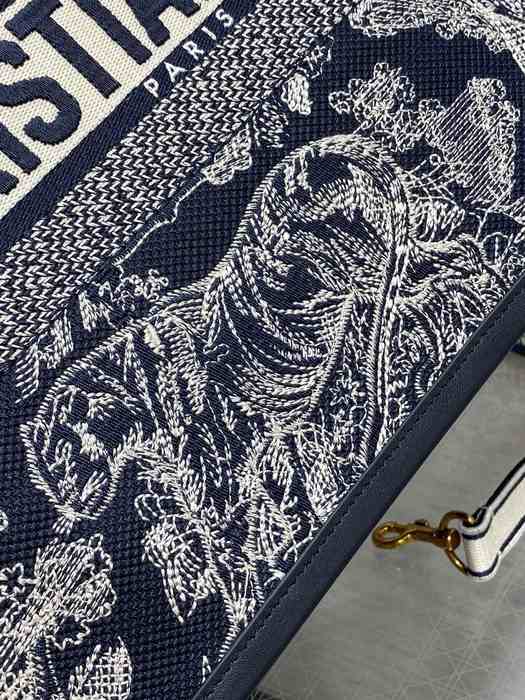 Dior Tote bag with elegant design Navy 01A 2
