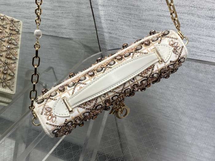 Dior Tote bag with elegant design White 01A 2