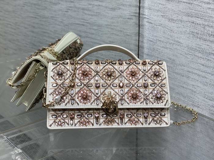 Dior Tote bag with elegant design White 01A 2