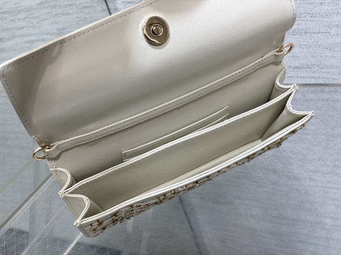 Dior Tote bag with elegant design White 01A 3