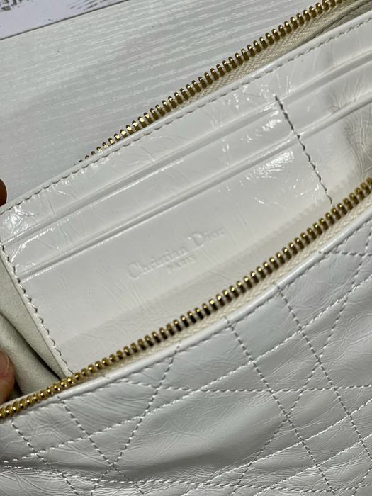 Dior Tote bag with elegant design White 01A 5