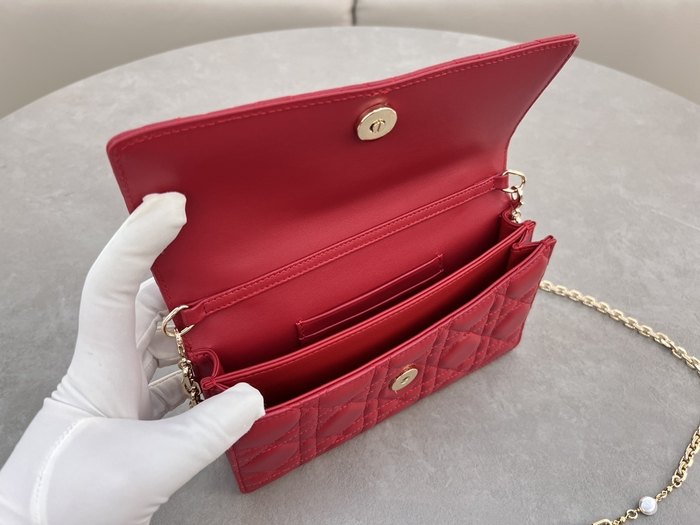 Dior Tote bag with elegant design traits Red 01A