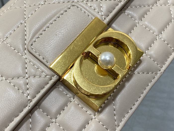 Dior Tote bag with elegant features Beige 01A 4