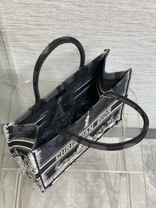 Dior Tote bag with elegant features Black 01A 5