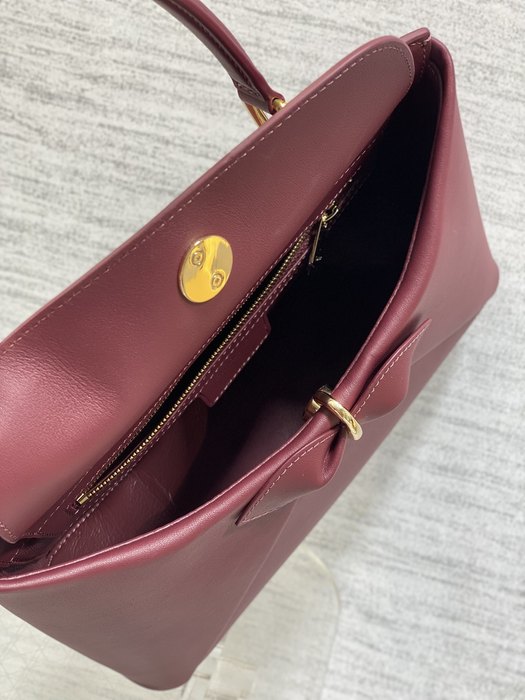 Dior Tote bag with elegant features Burgundy 01A