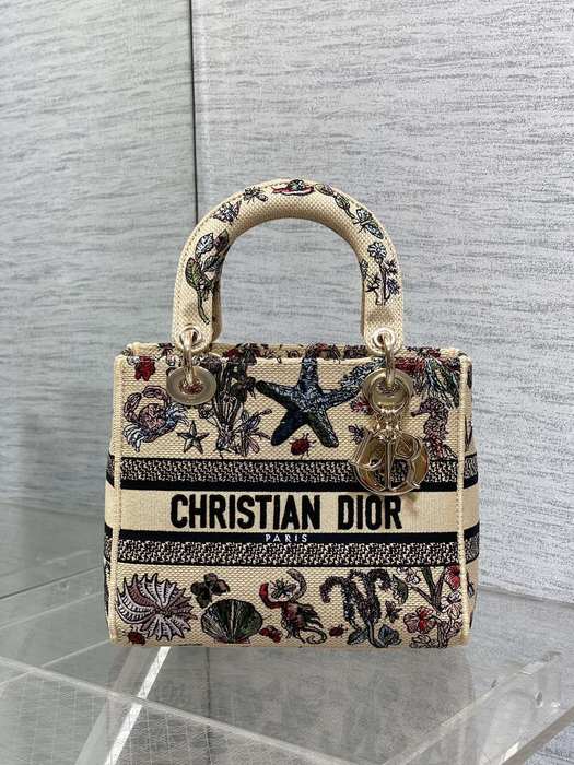 Dior Tote bag with floral and embroidered features Beige 01A