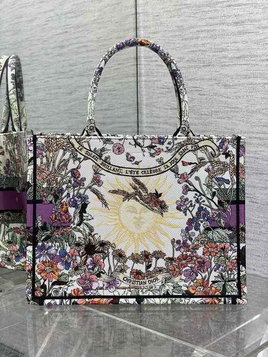 Dior Tote bag with floral design Beige 01A 2