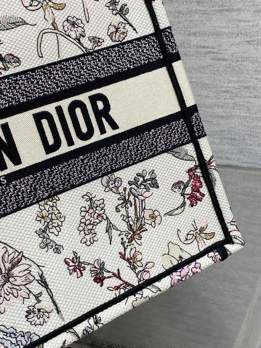 Dior Tote bag with floral design Beige 01A