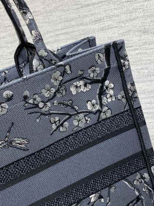 Dior Tote bag with floral design Grey 01A