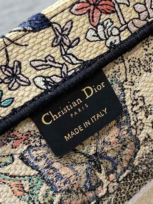 Dior Tote bag with floral design traits Beige 01A 2