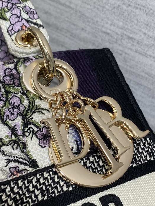 Dior Tote bag with floral design traits White 01A