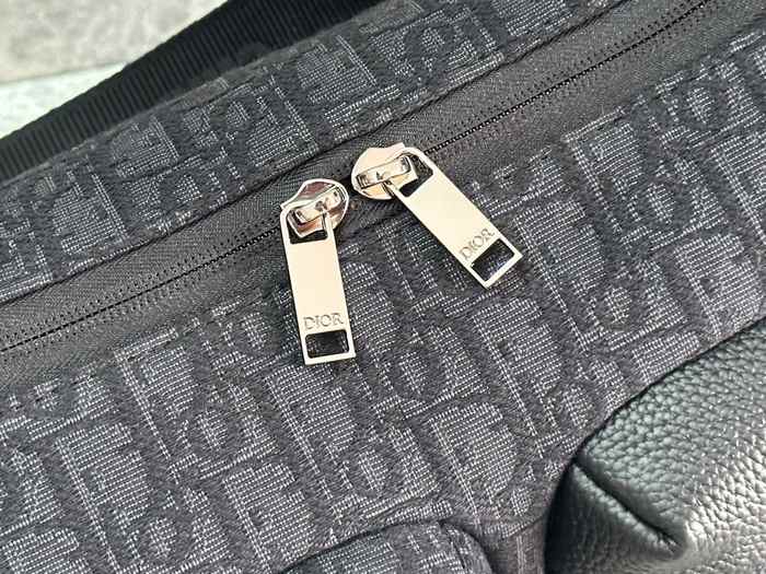 Dior Tote bag with functional pockets Black 01A