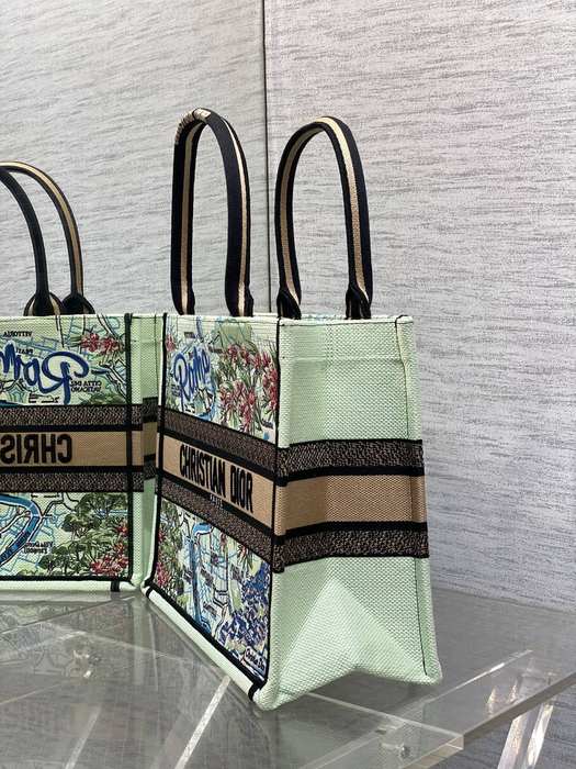 Dior Tote bag with graphic design traits Beige 01A