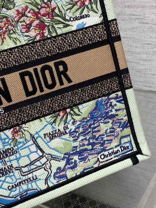 Dior Tote bag with graphic design traits Beige 01A