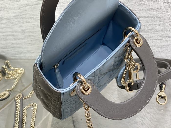Dior Tote bag with modern design Blue 01A
