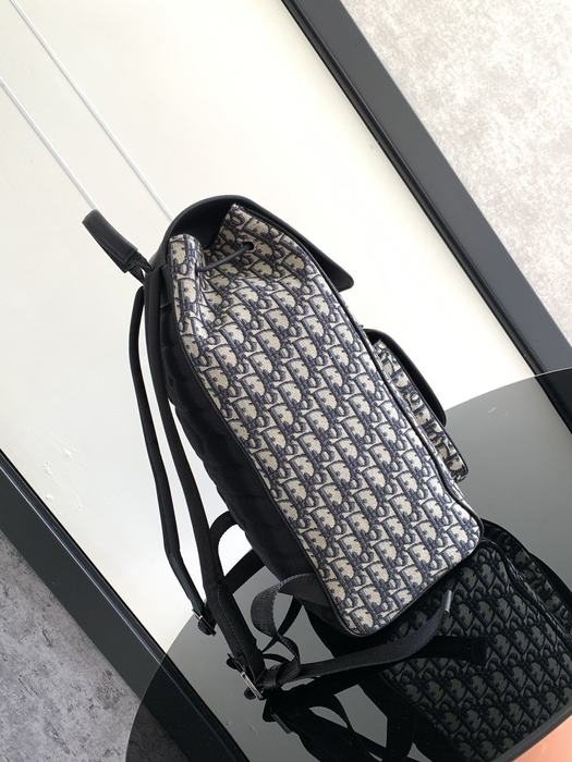 Dior Tote bag with modern features Black 01A