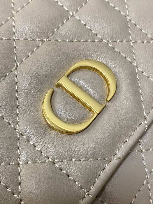 Dior Tote bag with quilted design Beige 01A 4