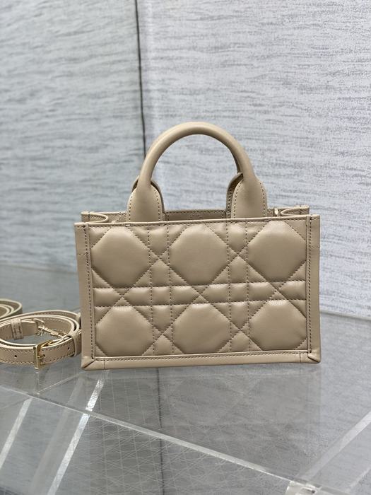 Dior Tote bag with quilted design Beige 01A 5