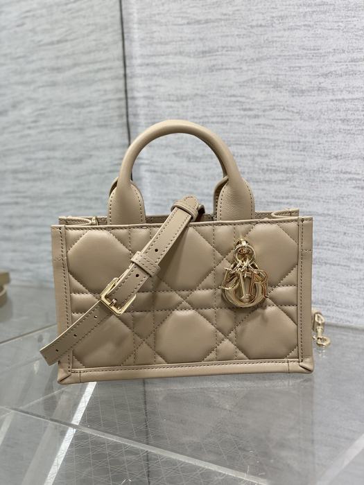 Dior Tote bag with quilted design Beige 01A 5