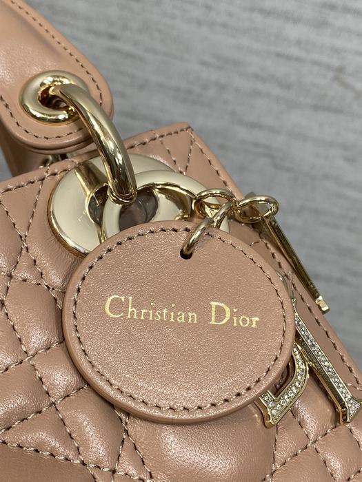 Dior Tote bag with quilted design Beige 01A