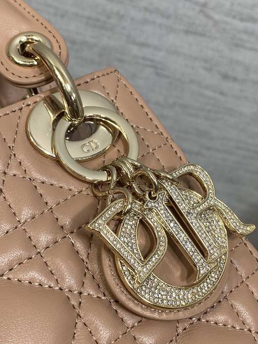 Dior Tote bag with quilted design Beige 01A