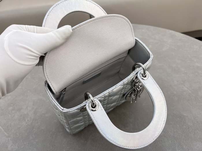 Dior Tote bag with quilted design Grey 01A