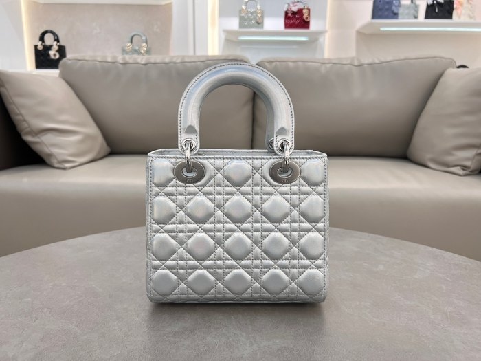 Dior Tote bag with quilted design Grey 01A