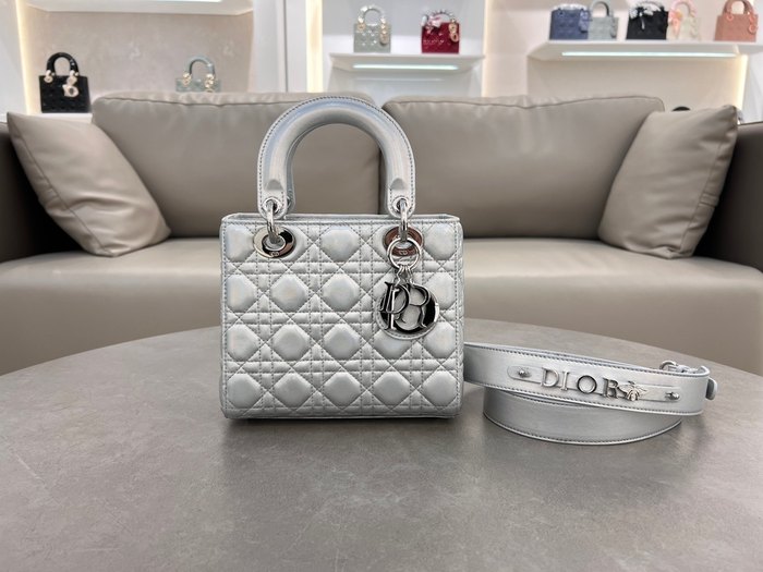 Dior Tote bag with quilted design Grey 01A