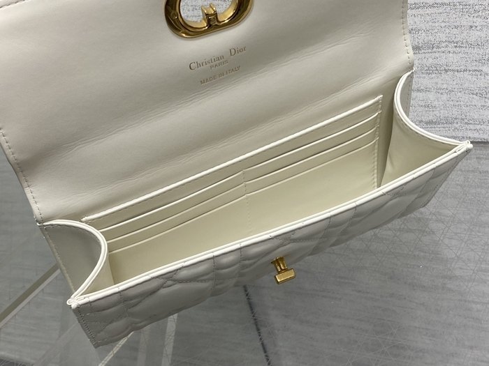 Dior Tote bag with quilted design White 01A 3