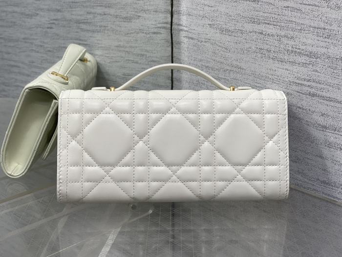 Dior Tote bag with quilted design White 01A 3