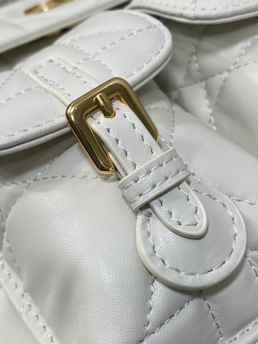 Dior Tote bag with quilted design White 01A 4