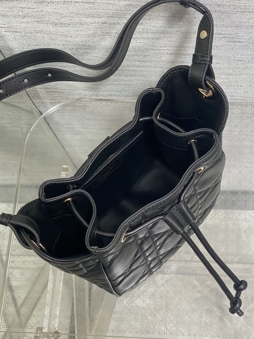 Dior Tote bag with quilted details Black 01A