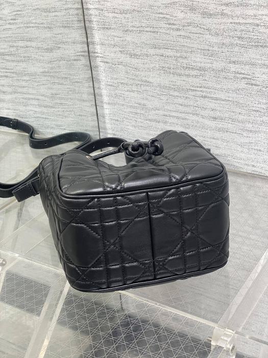 Dior Tote bag with quilted details Black 01A