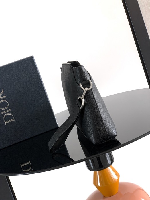 Dior Tote bag with sleek design Black 01A