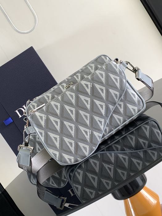 Dior Tote bag with sleek design Grey 01A 2
