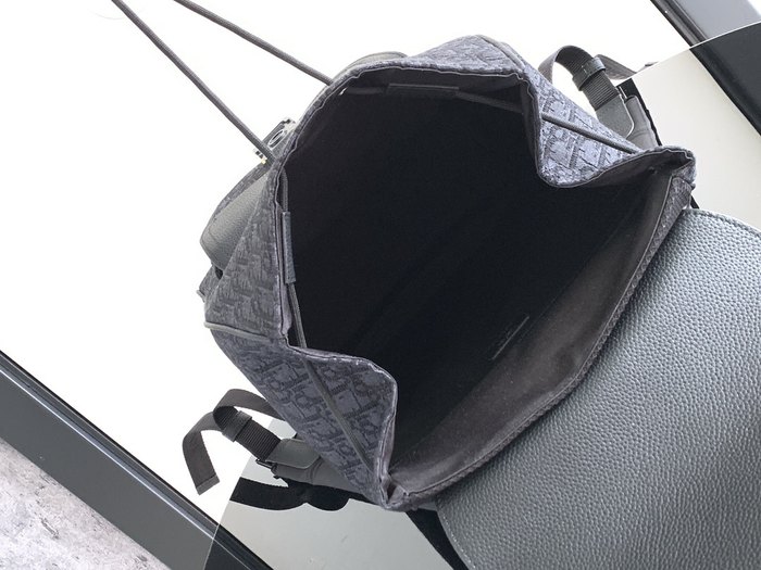 Dior Tote bag with sleek design Grey 01A