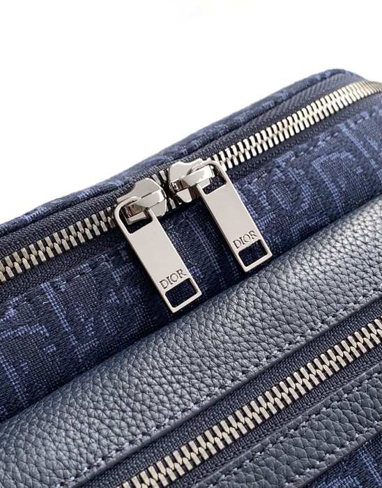 Dior Tote bag with sleek design Navy 01A