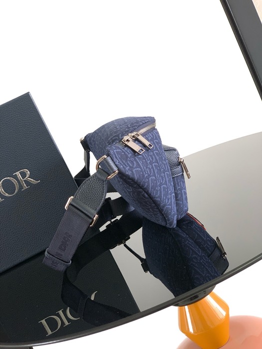 Dior Tote bag with sleek design Navy 01A
