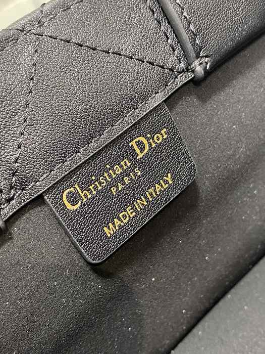 Dior Tote bag with sophisticated features Black 01A