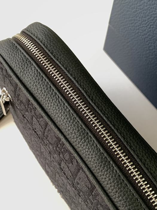 Dior Tote bag with structured design Black 01A 2