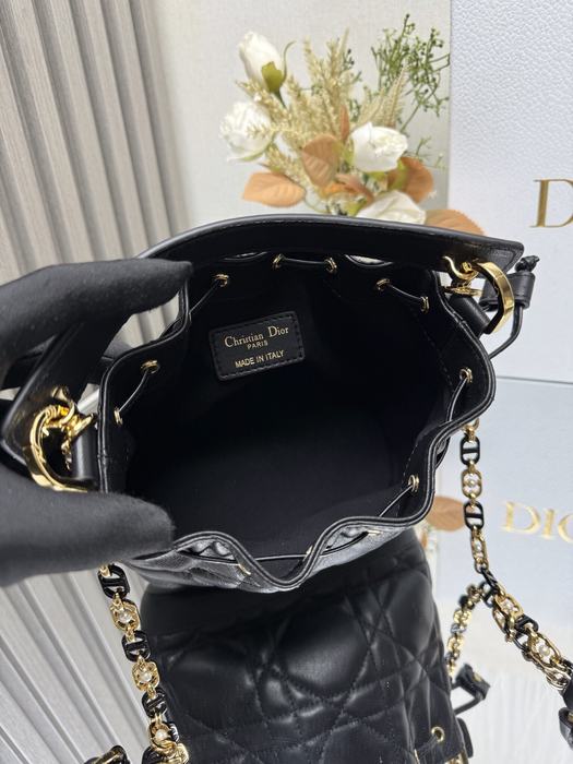 Dior Tote bag with structured design Black 01A