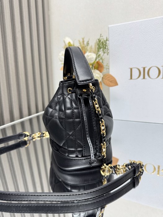 Dior Tote bag with structured design Black 01A