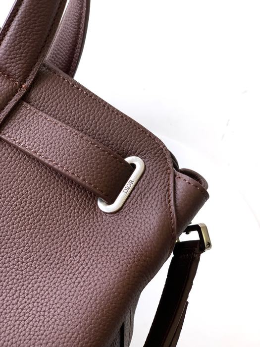 Dior Tote bag with structured design Brown 01A