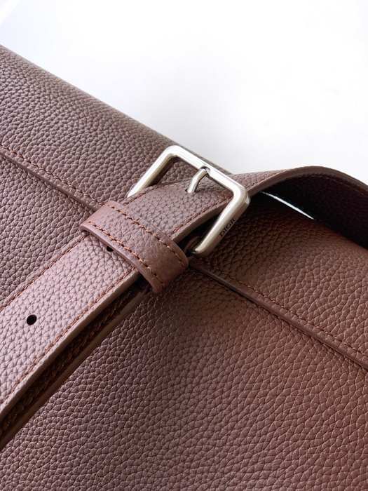 Dior Tote bag with structured design Brown 01A