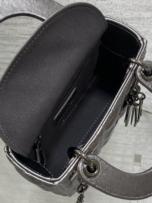 Dior Tote bag with structured design Grey 01A