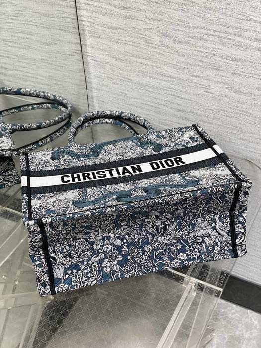 Dior Tote bag with structured design Navy 01A 3