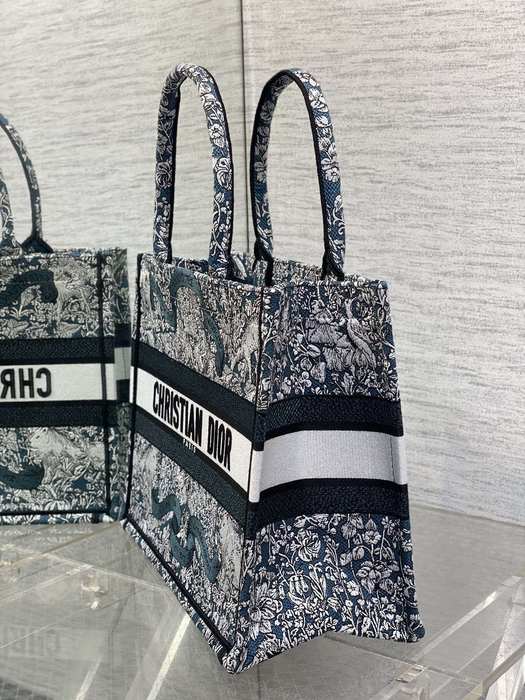 Dior Tote bag with structured design Navy 01A 3