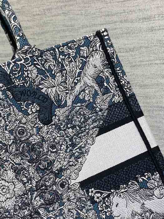 Dior Tote bag with structured design Navy 01A 3