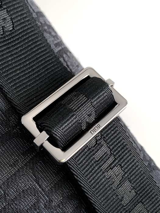 Dior Tote bag with structured design Navy 01A